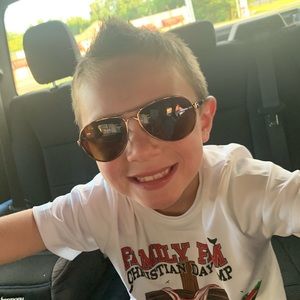 Meet your Posher, Treyla